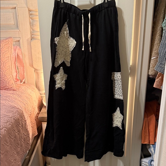POL Pants - Black Wide-Leg  Pants with Star Patch Accents